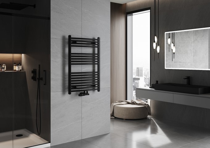 modernes Badezimmer mit blauer Wand