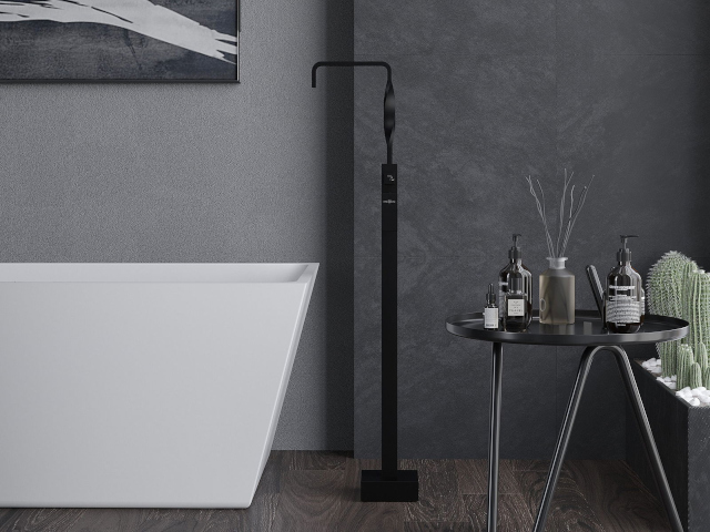 Schwarze Bodenfliesen