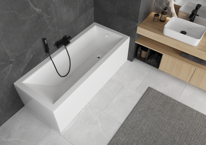 Acrylbadewanne mit Verkleidung