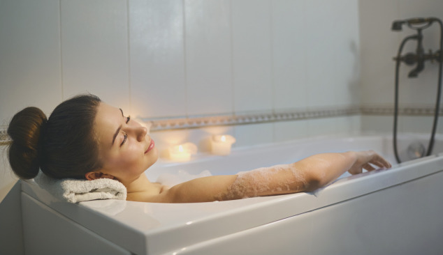 Das ideale Badezimmer nur mit einer rechteckigen Badewanne