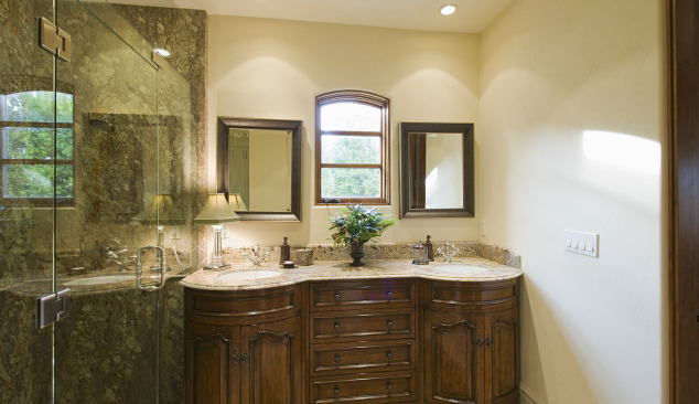 Arten von Duschtüren nach Öffnungsmechanismus