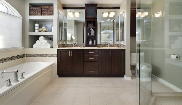 Interessante Lösungen für den Wannenverkleidung