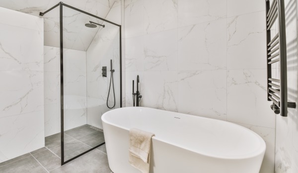 60x60 cm Fliesen - wie man sie richtig verlegt und welche Fugenbreite für Feinsteinzeug 60x60 cm wählen soll