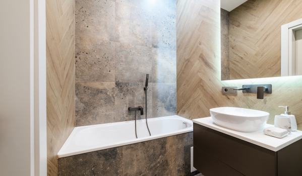 Badewanne für ein kleines Badezimmer