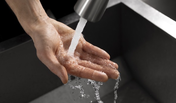 Wie repariere ich einen tropfenden Wasserhahn?