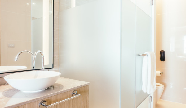 Was anstelle von Fliesen in der Dusche?
