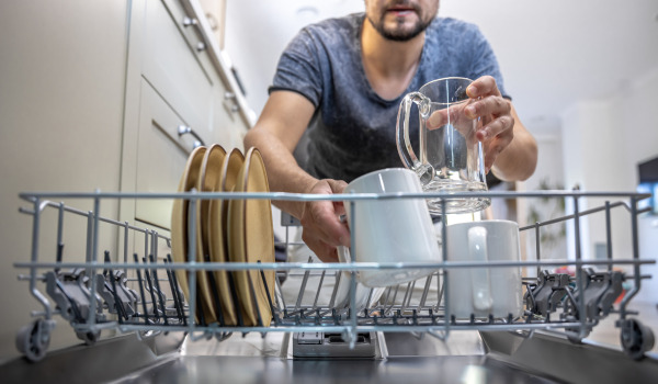 Geschirrspüler unter der Spüle - Ist die Installation einer kleinen Spülmaschine unter der Spüle möglich?