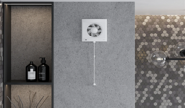 Kann ein Badezimmerventilator über der Dusche installiert werden?