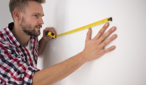 Wie berechnet man die Anzahl der Fliesen für eine Wand?